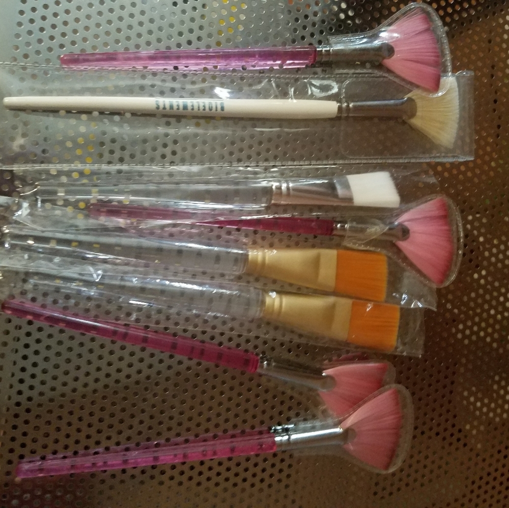 🛑SOLD🛑Facial brushes bundle